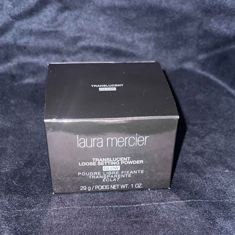 Laura Mercier Translucent Loose Setting Powder - Glow - Picture 2 of 5